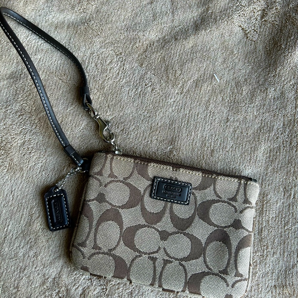 COACH Signature Khaki/Brown Logo Small 
Wristlet